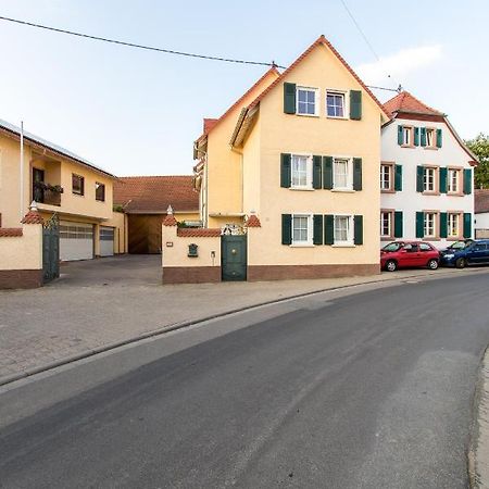Weingut Und Gaestehaus Henrici Friesenheim is an Ortsgemeinde Экстерьер фото