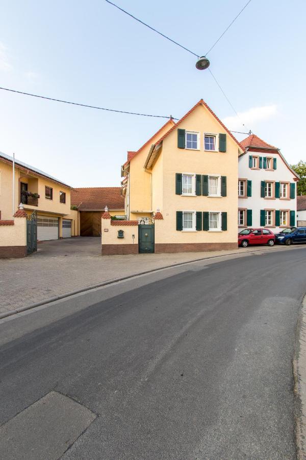 Weingut Und Gaestehaus Henrici Friesenheim is an Ortsgemeinde Экстерьер фото