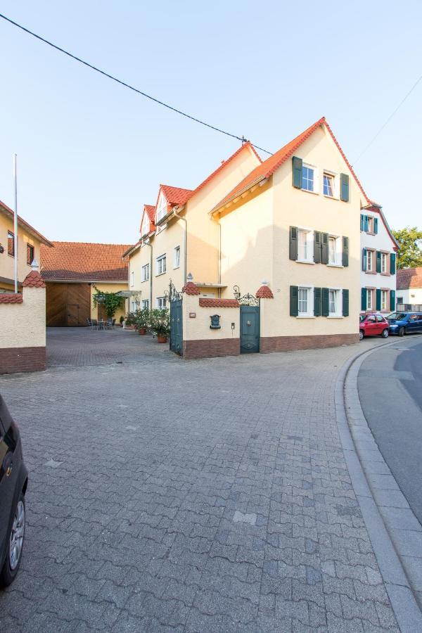 Weingut Und Gaestehaus Henrici Friesenheim is an Ortsgemeinde Экстерьер фото